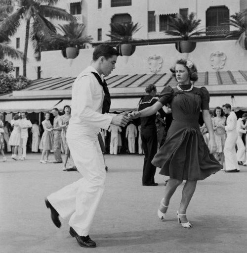Swing dance Hawaii